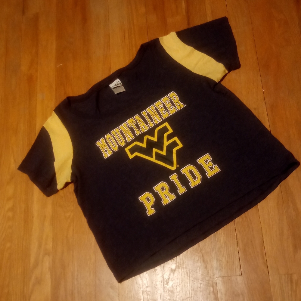 Creative apparel Mountaineer WV Pride shirt